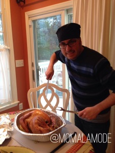 The Hubs carves the turkey 